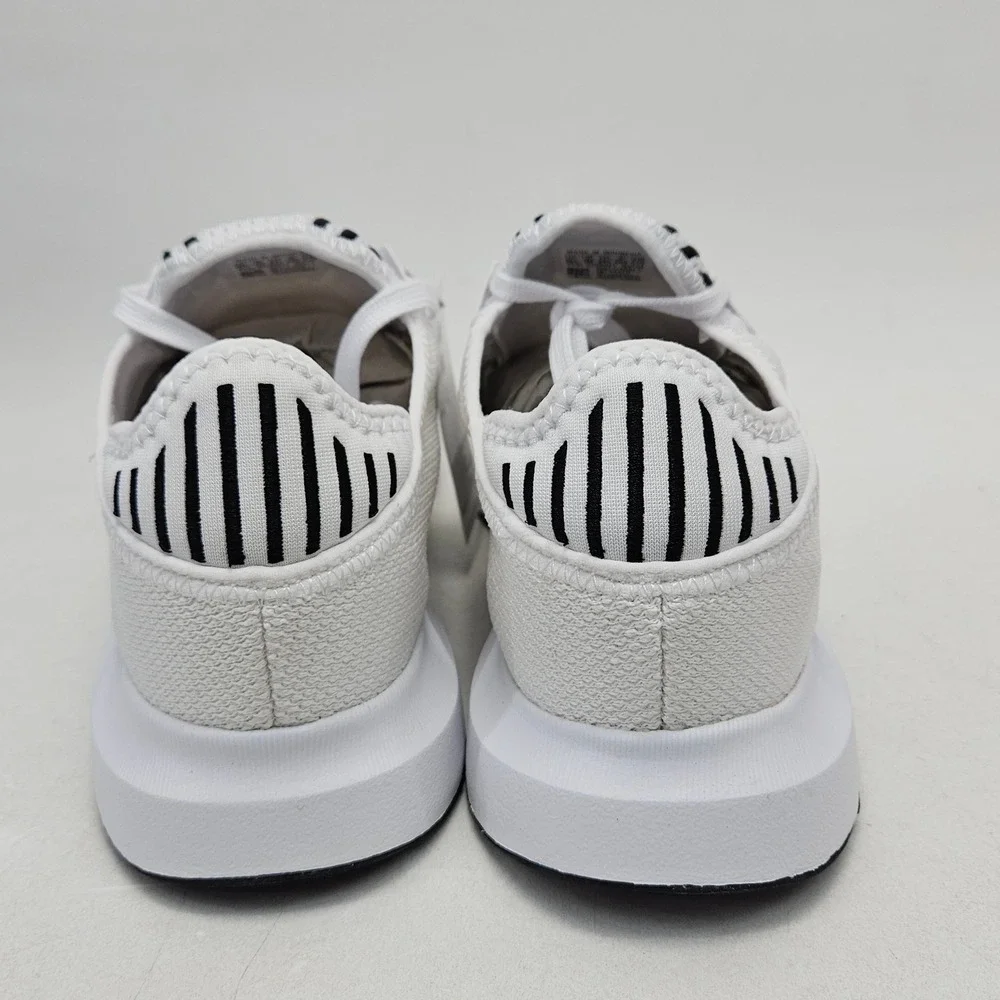 Adidas Swift Run X Mens White Black Running Shoes FY2111 Size 10.5 NEW